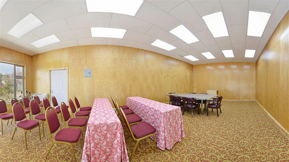 Econo Lodge Inn & Suites Madras Exterior photo